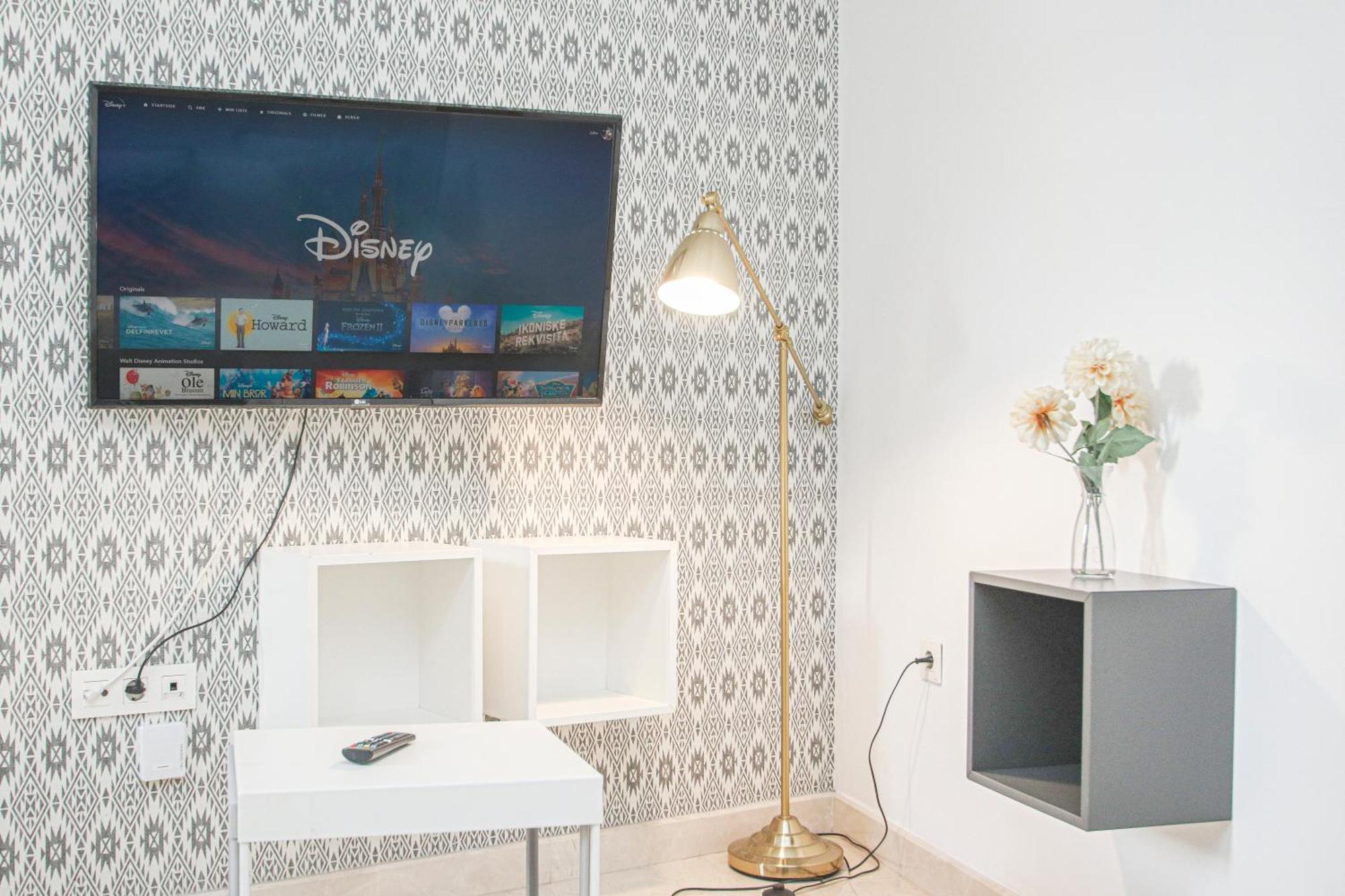 Charming In The Center - 10m Walk Isla Magica Appartement